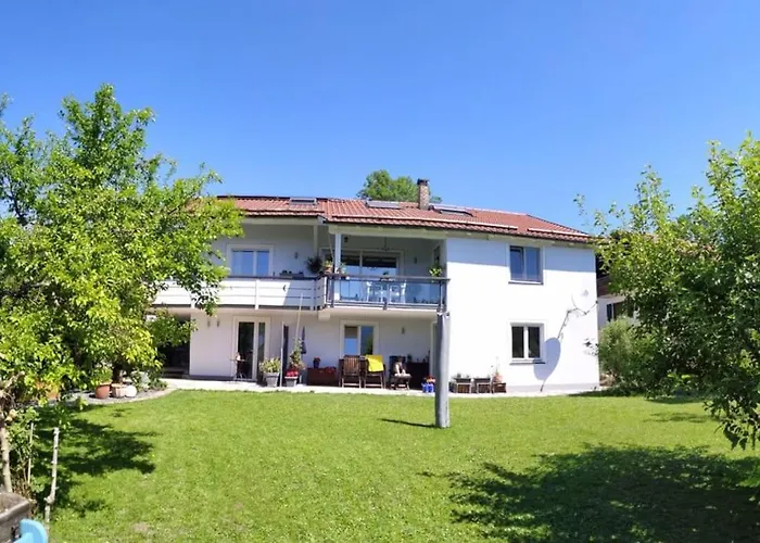 Gemuetliches Garten-Apartment Mit Bergblick