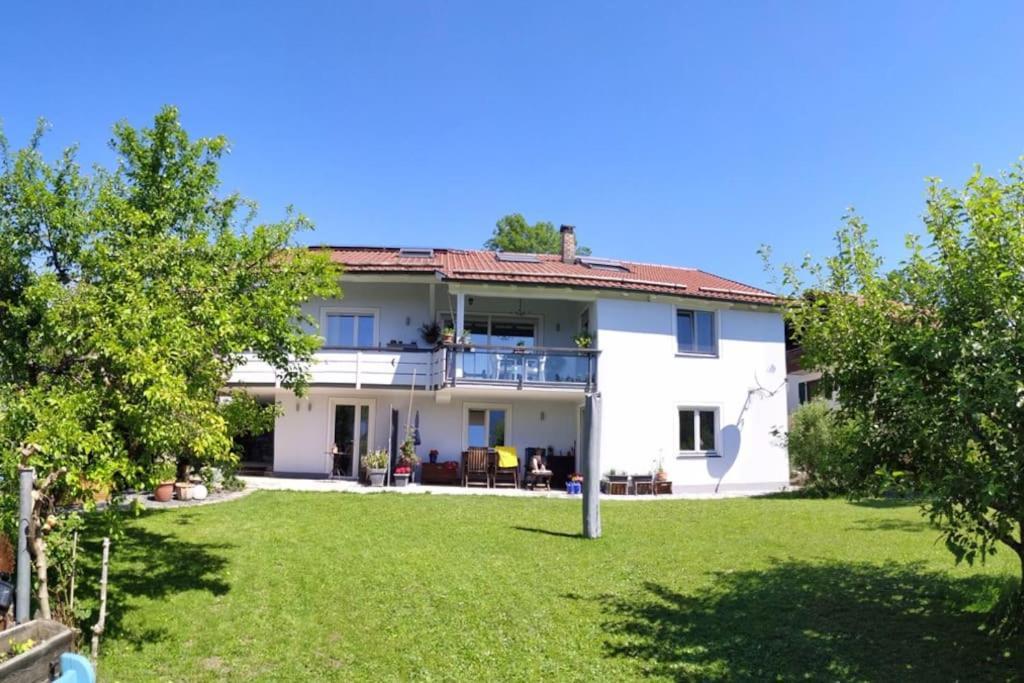 Gemuetliches Garten-apartment Mit Bergblick *