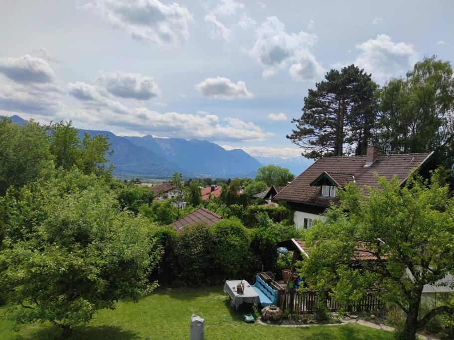 Gemuetliches Garten-apartment Mit Bergblick Apartment